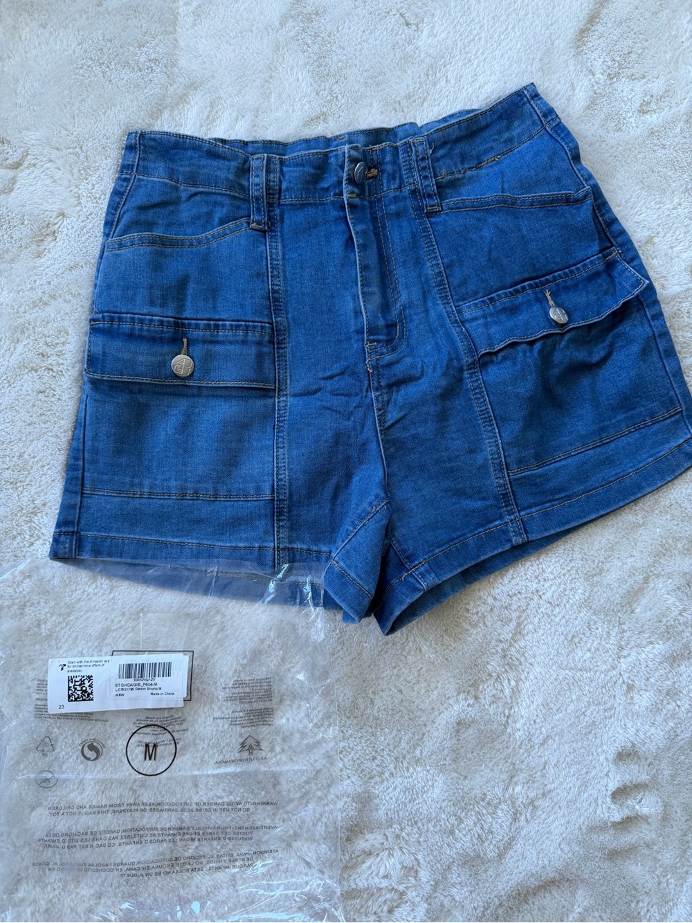 STGACIGIE Denim Cargo Shorts Blue Size M NWT